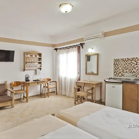 Philoxenia 2 Apartment *