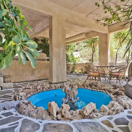 Philoxenia 2 شقة *